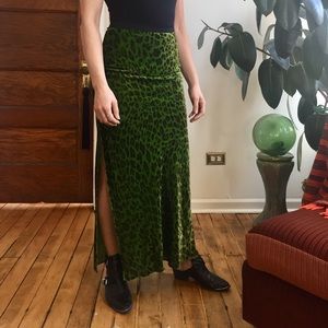High waist maxi skirt with side slits